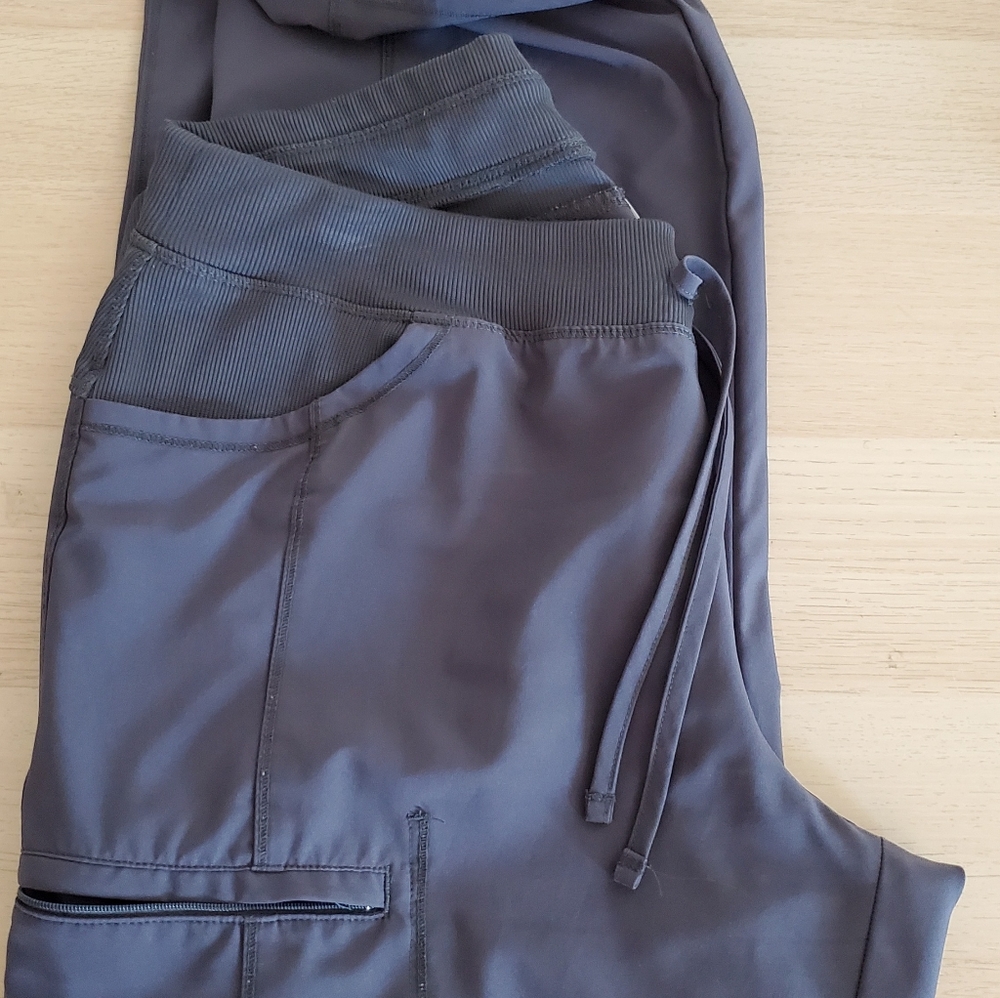 Cherokee Infinity grey scrub pants large